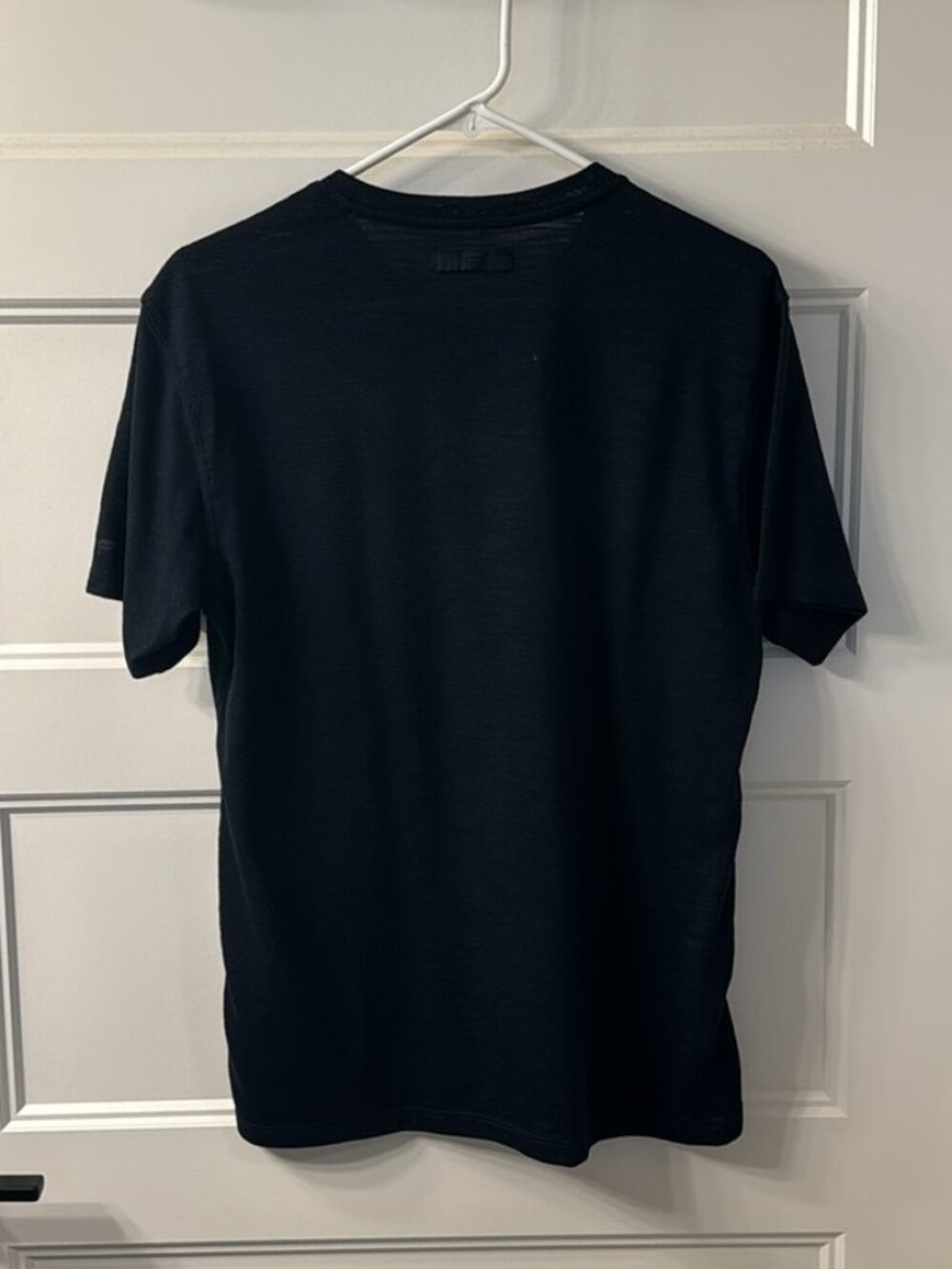 T-Shirt, Size Medium, Black - Picture 3 of 4
